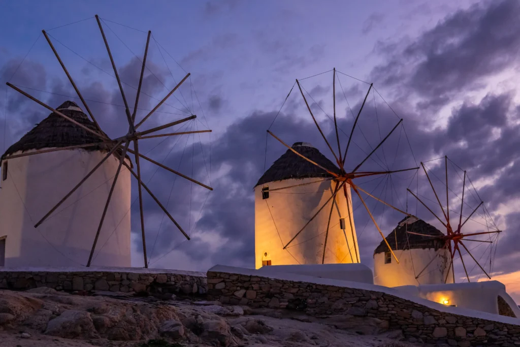voir les moulins a vent a myconos grece