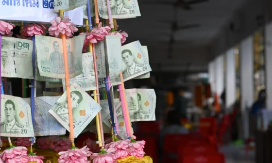 comment payer en thailande baht